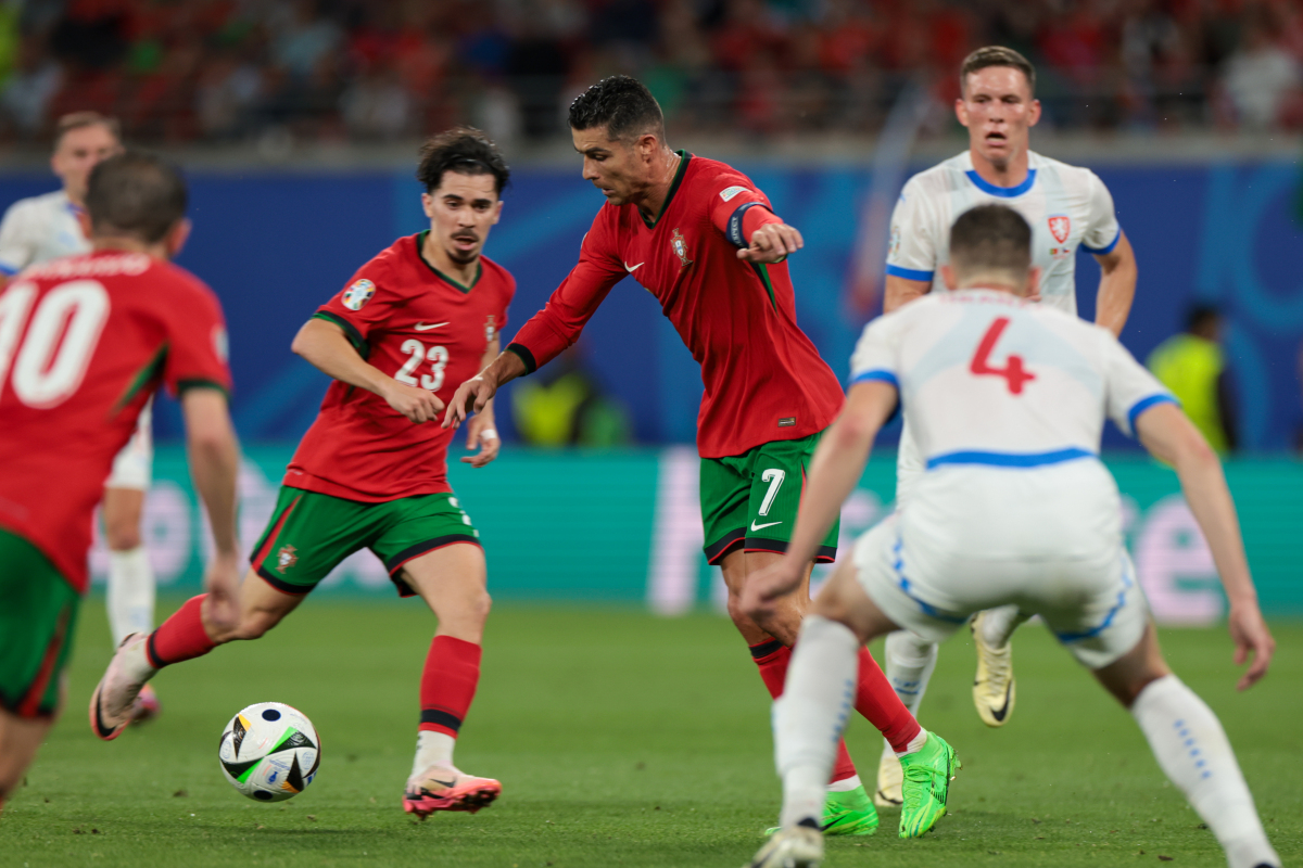 葡萄牙队遗憾告终,欧预赛未能晋级下一阶段的简单介绍 葡萄牙队遗憾告终,欧预赛未能晋级下一阶段的简单介绍