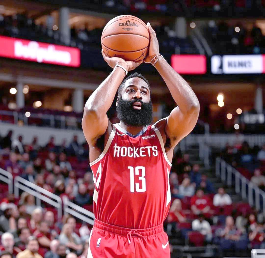 aoa体育体育平台-勇士客场击败公牛，哈登全面发威