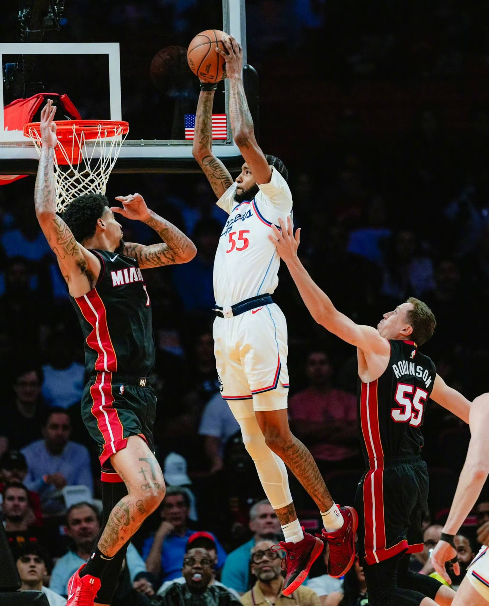 aoa体育体育网页版登录入口-快船逆转热火继续领跑