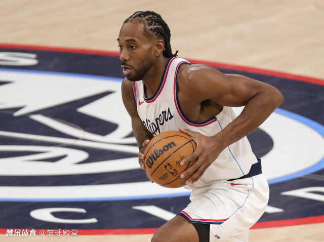 快船擒雄鹿主帅高兴失控，球迷笑翻的简单介绍